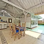 Villa Laksmana Hideaway 2 - Surrounded By Water- 2Bd Villa With Fantastic Pool!